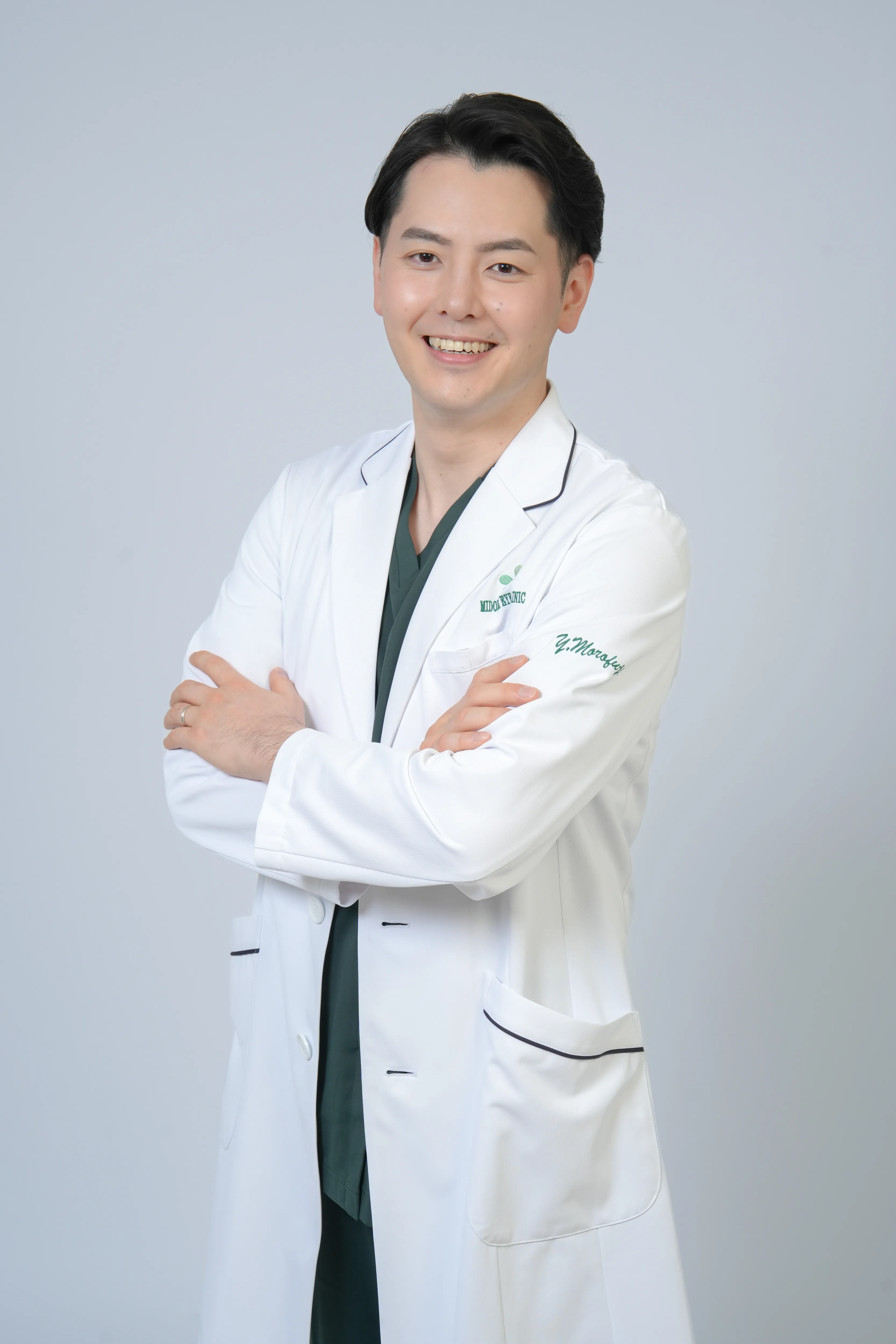 みどりアイクリニック 院長 諸藤　雄一